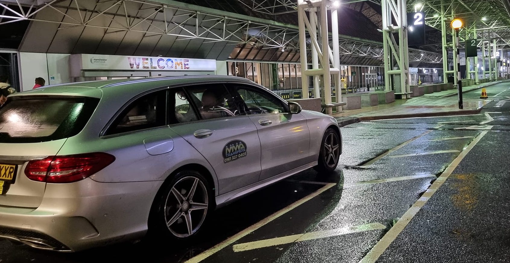 Take a Taxi from Manchester Airport to Halifax with a free Meet and Greet Service
